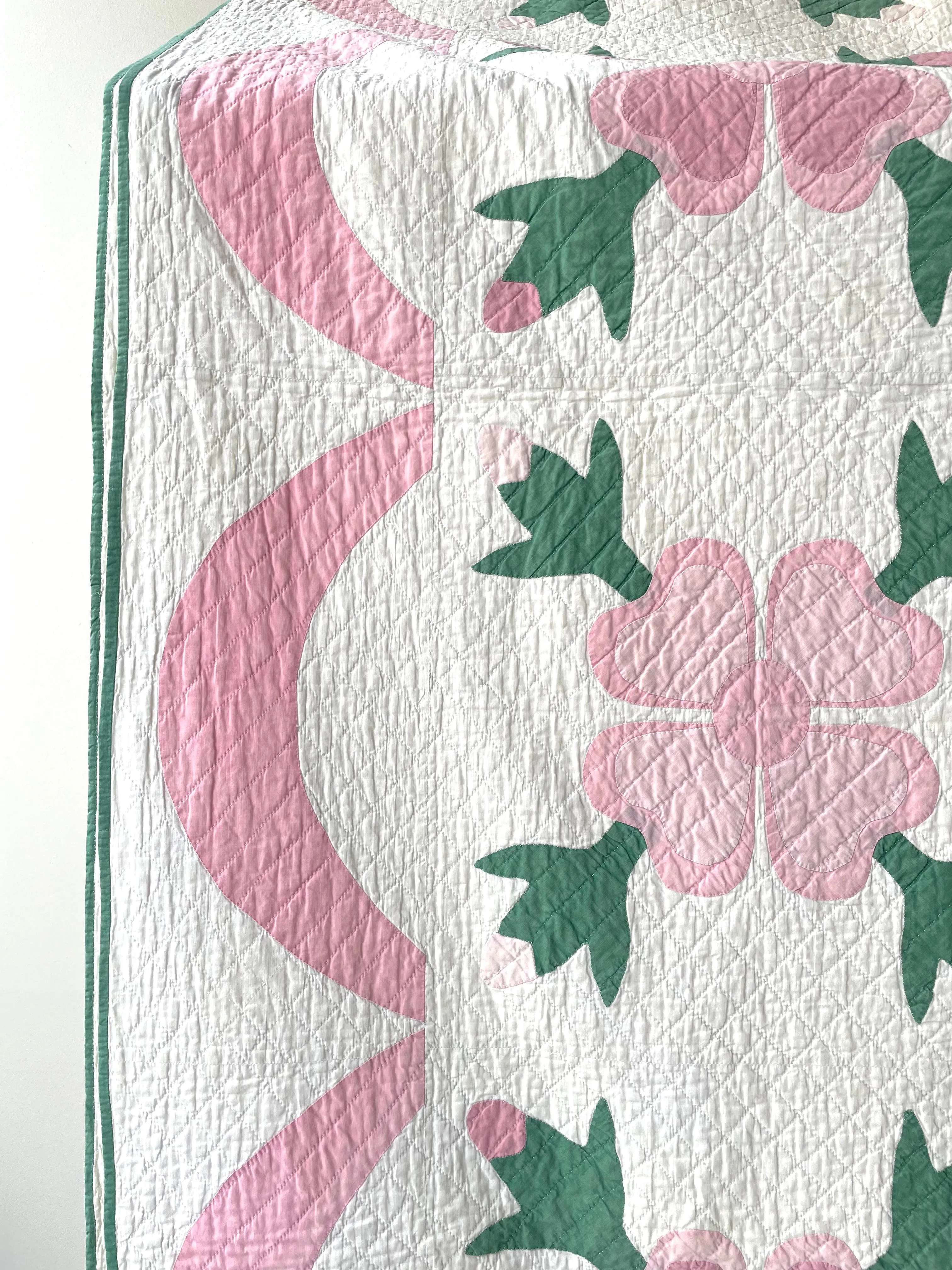 1940s Rose of Sharon Quilt