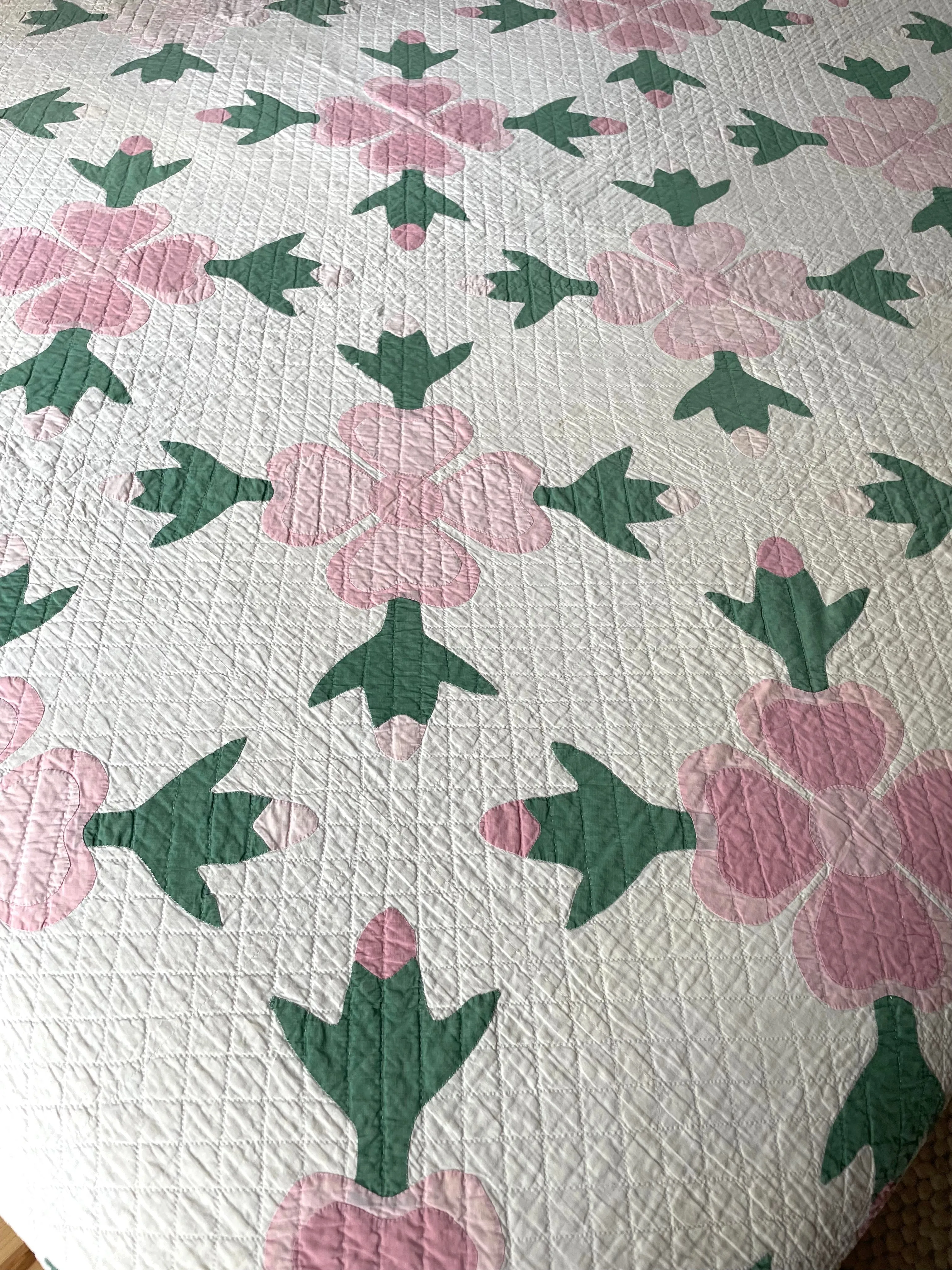 1940s Rose of Sharon Quilt