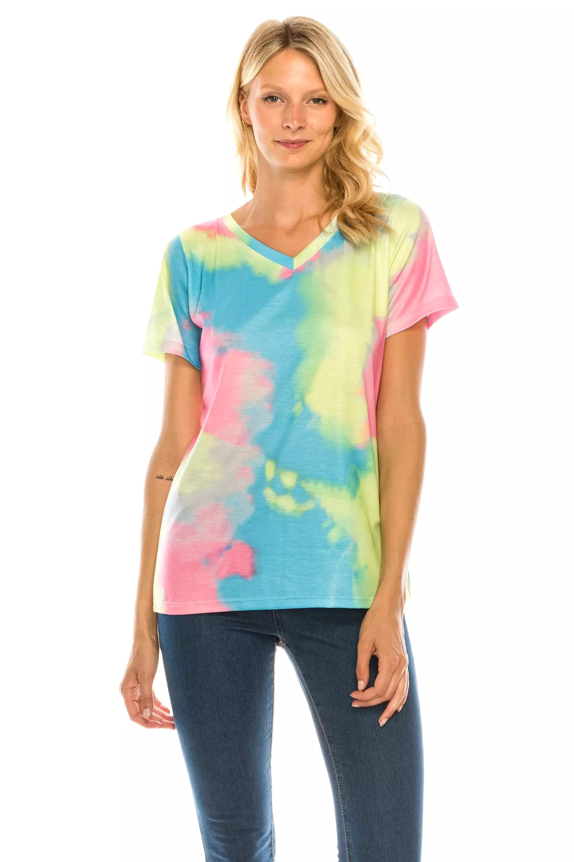 Haute Edition Women's V Neck Tie Dye Prints Tee