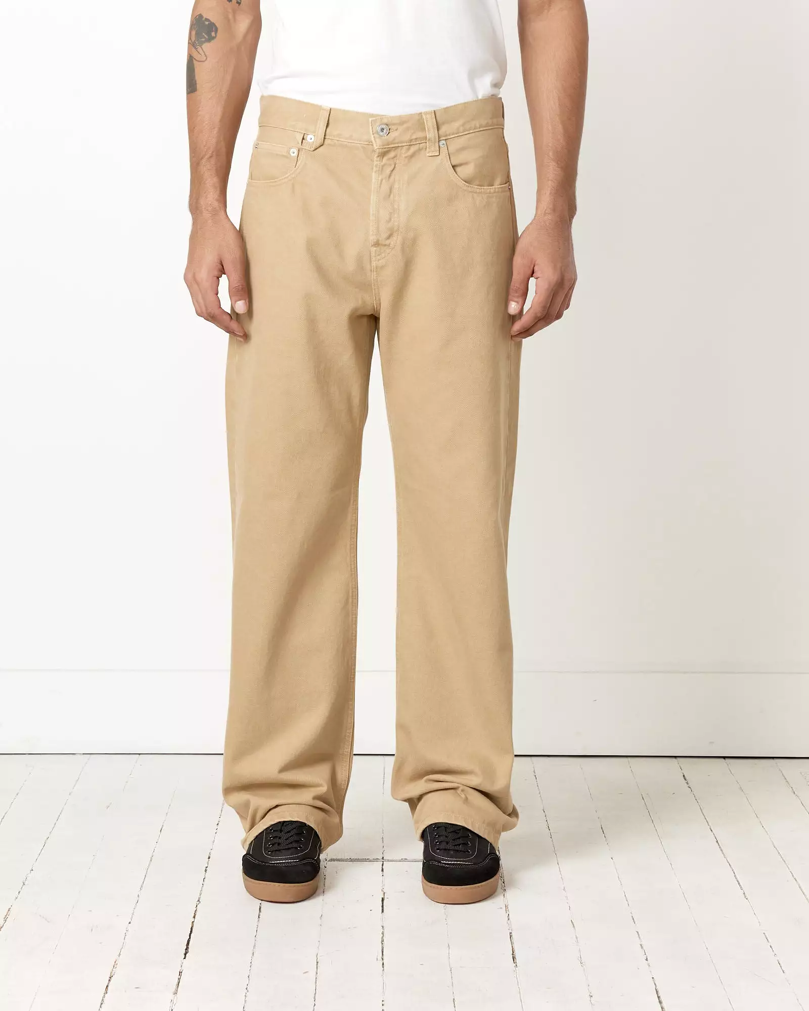 Le De-Nimes Droit Pant in Beige