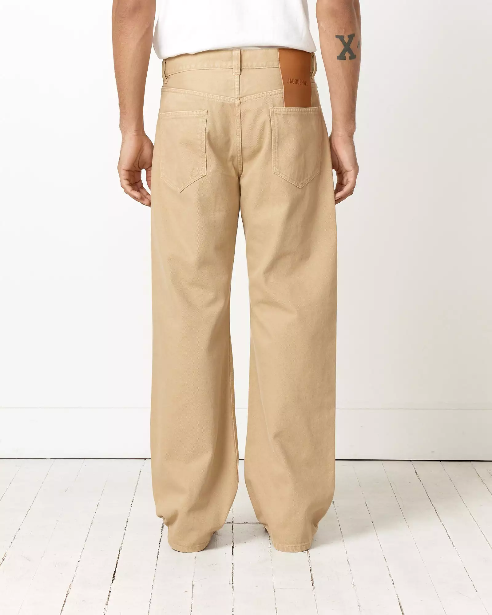 Le De-Nimes Droit Pant in Beige