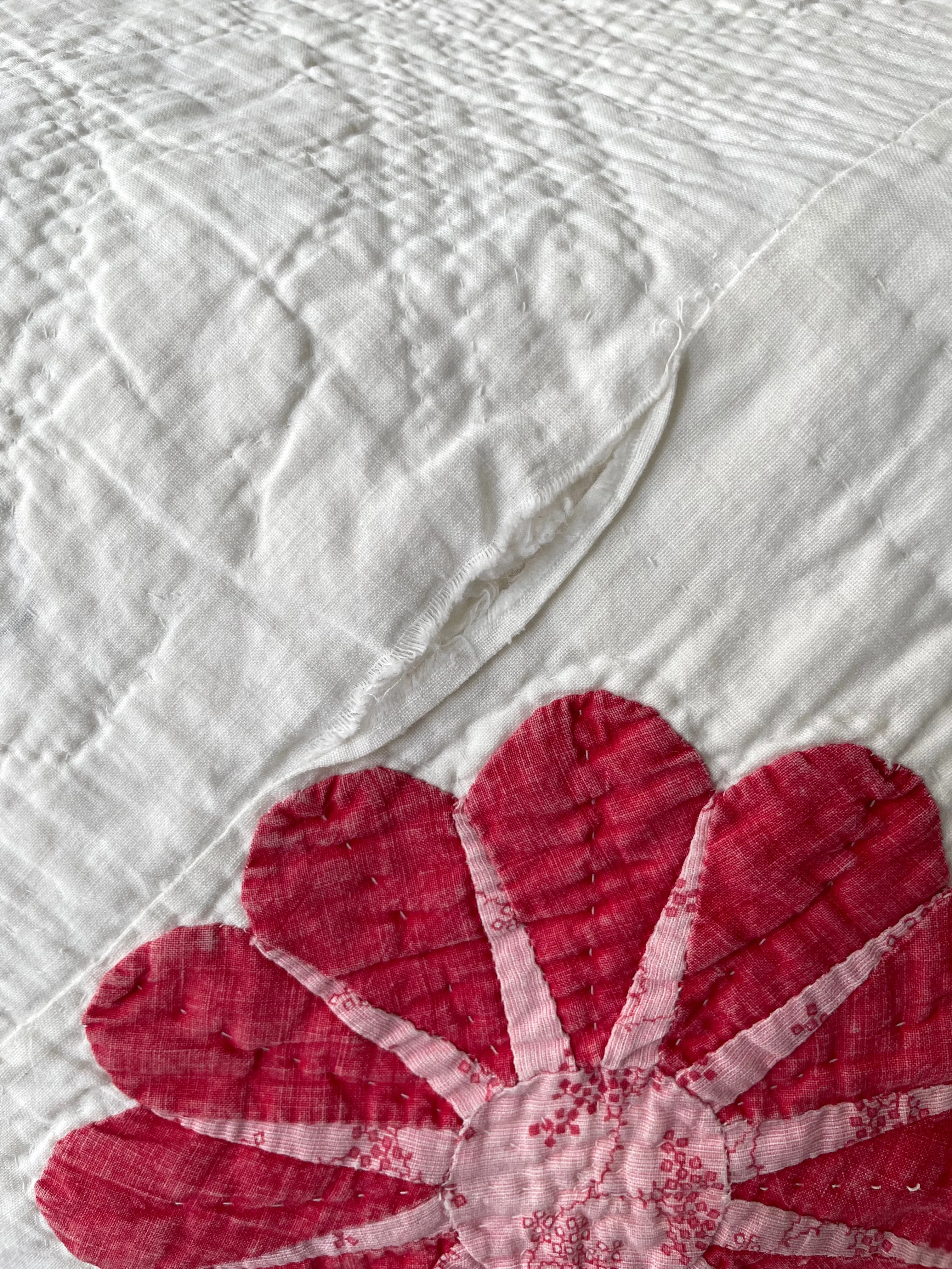 Vintage 1930s Applique Quilt